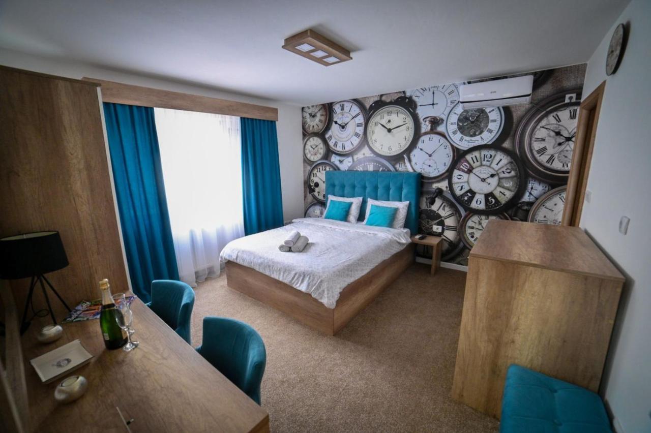 Studio Apartmani Emili Apartman Br 2 비옐리나 외부 사진