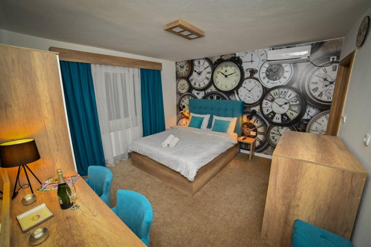 Studio Apartmani Emili Apartman Br 2 비옐리나 외부 사진